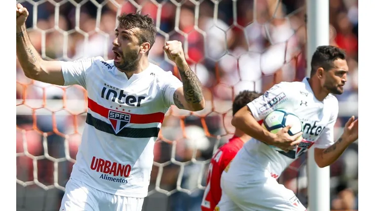 Lucas Pratto defendiendo la camiseta de San Pablo.