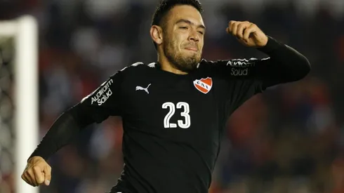 ¿PEGA LA VUELTA? El volante debe regresar a Querétaro después de su etapa en Independiente (Foto: Getty).