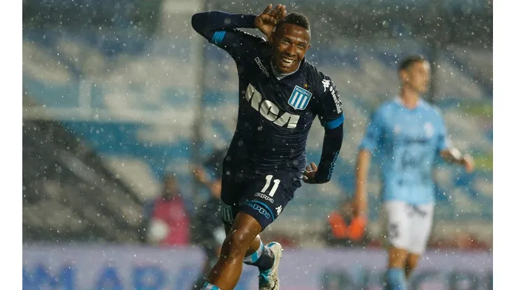 Ibarguén recibió permiso de Racing para negociar su traspaso al América.