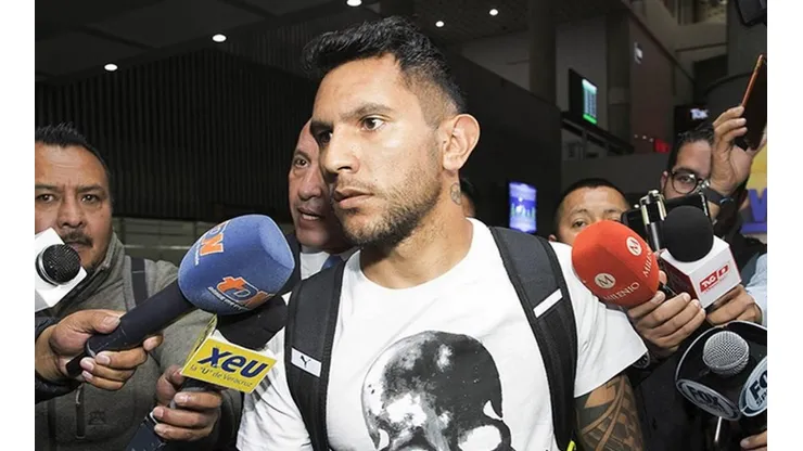 A LA MÁQUINA. Desde Sevilla, el argentino llegó a Cruz Azul para ser el refuerzo estelar.