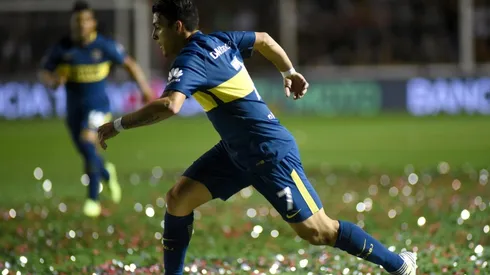 SE ESCAPA EL "7". Pavón corre por la banda ante Patronato en la Superliga (Foto: Getty).