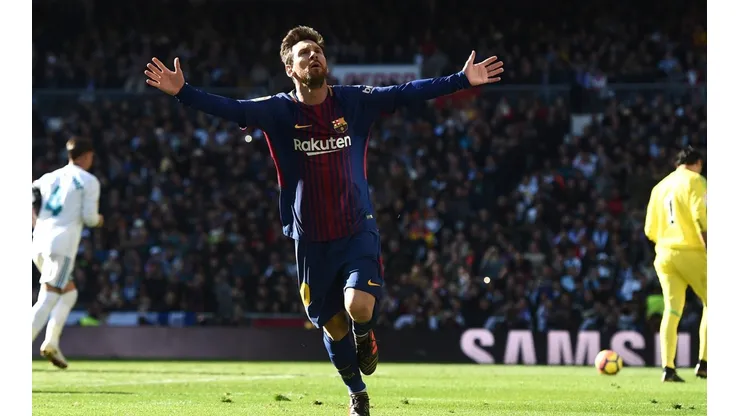 Lionel Messi gritando el gol de cara a la afición Blanca.