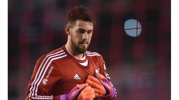 Augusto Batalla en un partido de River.
