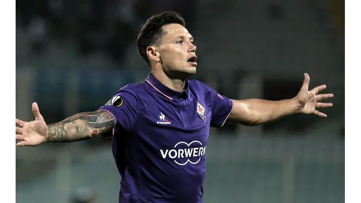 Mauro Zárate jugando en Europa