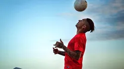 EL DEPREDADOR. En su etapa en Brasil, Paolo Guerrero ha encontrado una segunda casa en la playa.