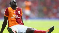 Emmanuel Eboué jugando para Galatasaray.