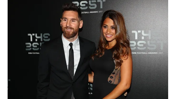 Antonella junto a Messi