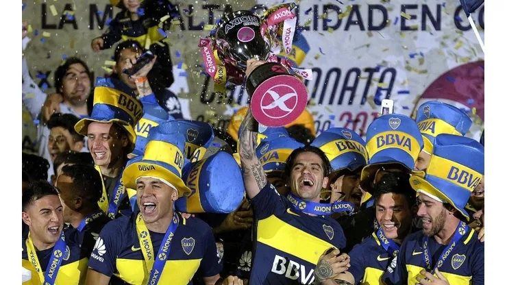 CAMPEONES. La estrella 66 de Boca en La Bombonera tras festejar el campeonato.