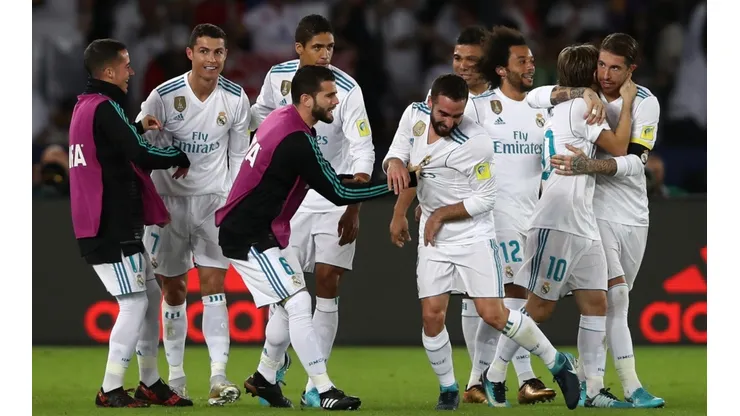 Cristiano Ronaldo celebrando con sus compañeros.
