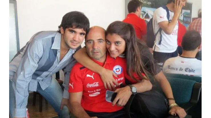 JUNTOS. Sampaoli junto a sus hijos tras la consagración de Chile en la Copa América 2015.