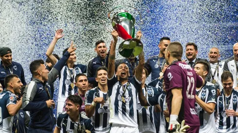 Rayados de Mohamed alzó su primer título.