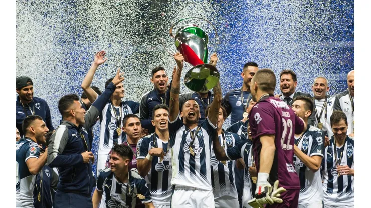 Rayados de Mohamed alzó su primer título.