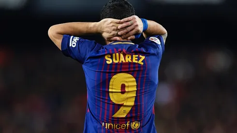 Suárez reclamó que el balón entró.