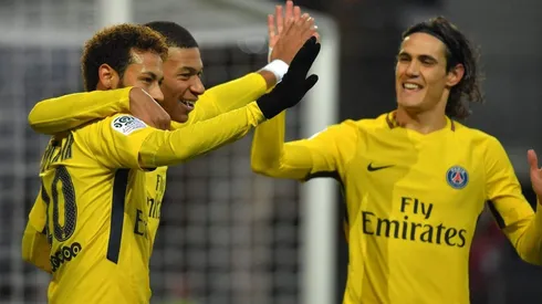 MCN. Mbappé, Cavani y Neymar celebran otro gol del PSG.