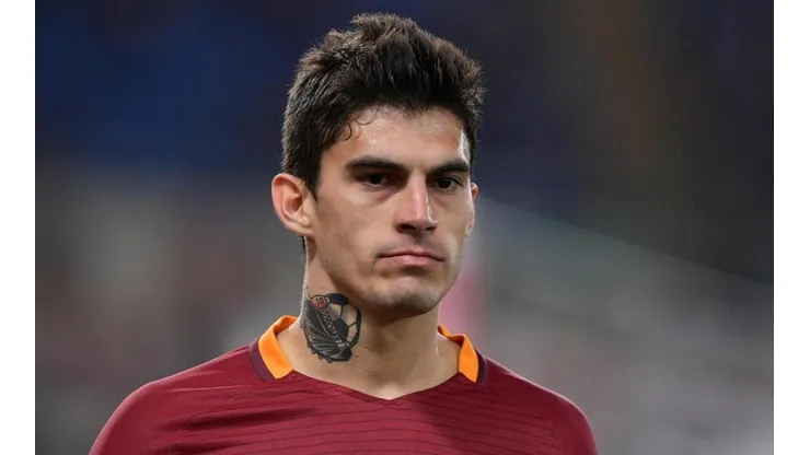 SIN FESTEJO. Perotti ejecutó el peor penal del fin de semana.