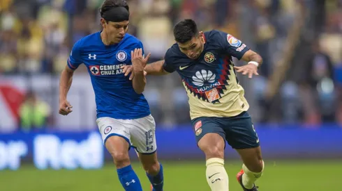 Silvio Romero frente a Cruz Azul.