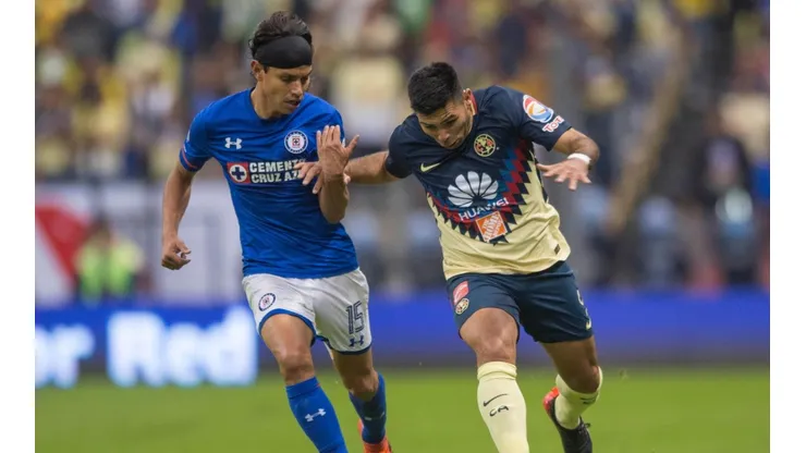 Silvio Romero frente a Cruz Azul.
