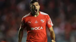 Emmanuel Gigliotti gritando un gol de Independiente.