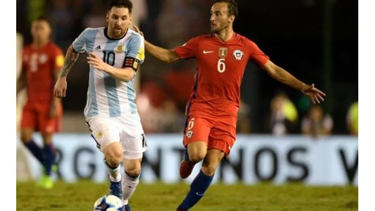 Messi habló bien de Chile, que quedó afuera de Rusia.