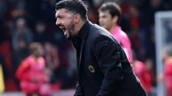 Gattuso grita en el encuentro que Milan le ganó a Bologna.