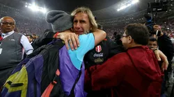 Ricardo Gareca llora de emoción tras la clasificación de Perú al Mundial.