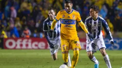 Ismael Sosa ante Rayados de Monterrey.