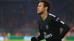 LA FAMILIA PRIMERO. Neymar voló a Brasil por un tema urgente.