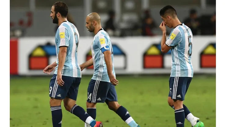 Gonzalo Higuain junto a Javier Mascherano