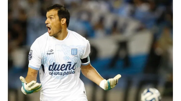 Saja en un partido de Racing.