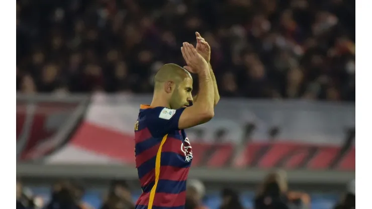 APLAUDIÓ. Tras el cambio, Mascherano recibió la ovación de los hinchas del Barça.