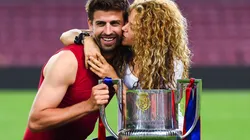 EPOCAS DE GLORIA. Shakira besa a Piqué en la coronación de la Copa del Rey.