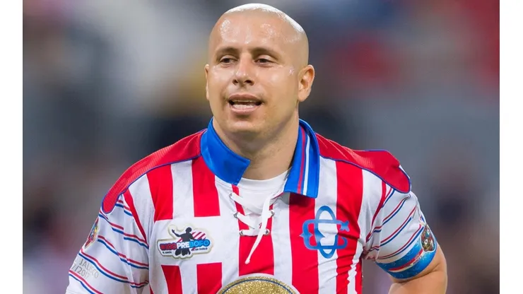 Bautista se burló del América en las redes sociales.