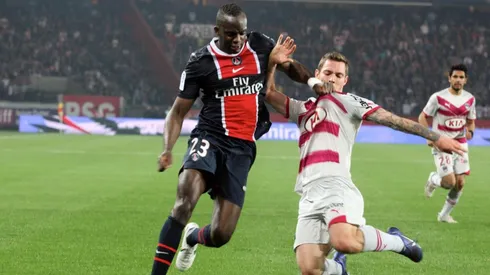 Sissoko jugando en Paris Saint-Germain.