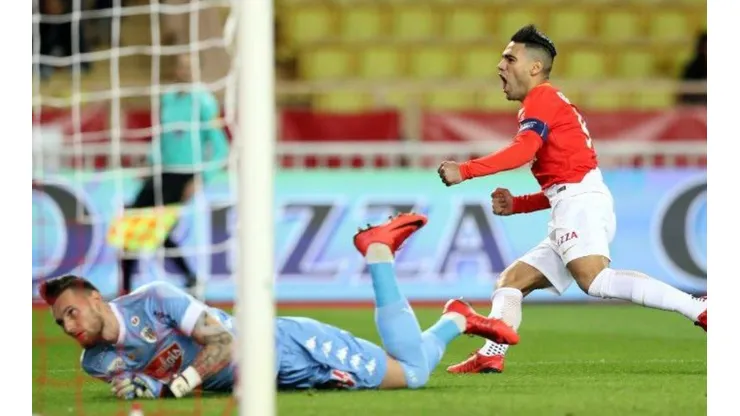 Falcao celebra su conquista ante Angers.