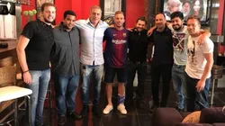 COMO SI FUESE CULÉ. La foto de la polémica por la que Gremio quiere denunciar al Barcelona.