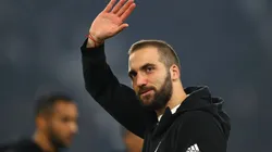 INMUNIDAD. Higuaín saluda a las críticas.