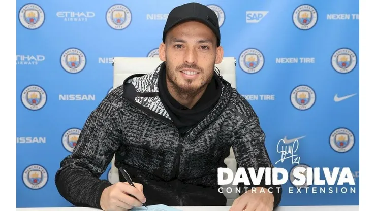 David Silva firmó contrato hasta 2020 con Manchester City.