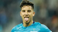 El delantero se burló de Lanús a la distancia.