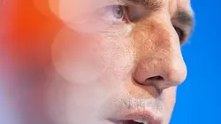 CON LA FRENTE EN ALTO. Berizzo en la última conferencia del Sevilla en Champions (Foto: Getty).