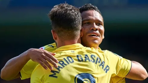 Carlos Bacca celebra un gol con Villarreal