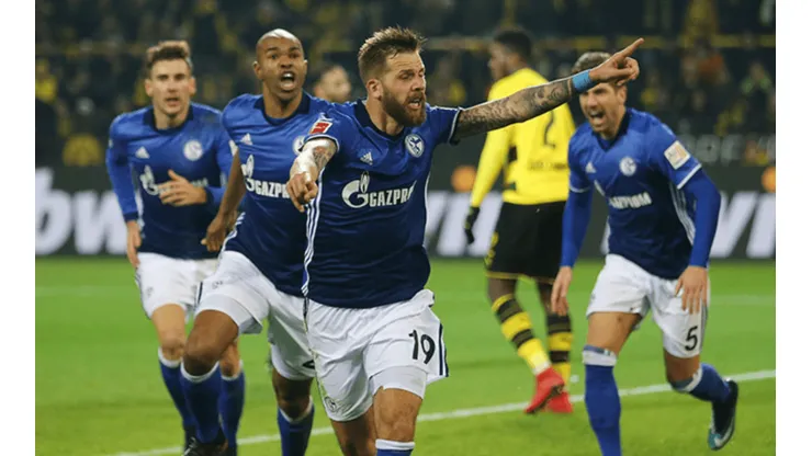 LOCURA TOTAL. El clásico terminó en tragedia para el Dortmund.