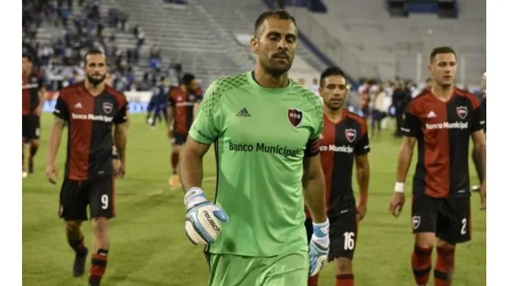 Los jugadores pagan los platos rotos de los dirigentes de Newell's.