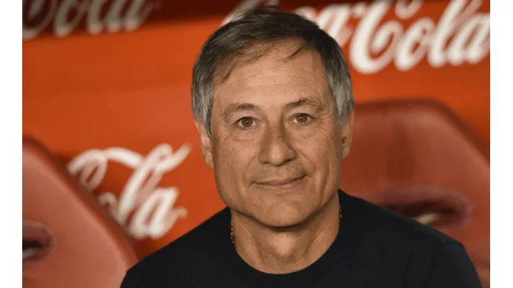 SONRÍE. El técnico y otra victoria en un partido clave.
