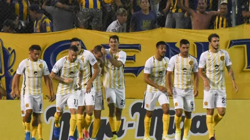 Rosario Central festeja el tanto de Marco Ruben.