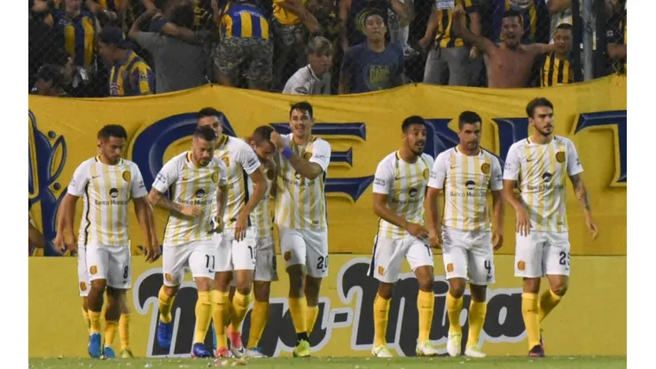 Rosario Central festeja el tanto de Marco Ruben.