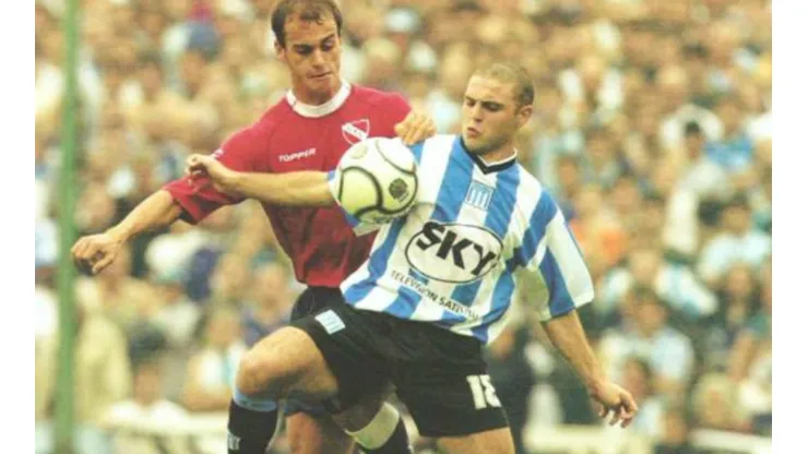 Martín Vitali enfrentando a Independiente.