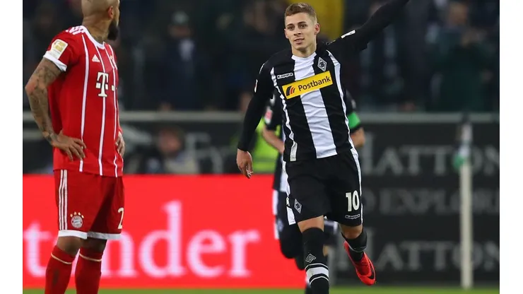 Hazard, del Monchengladbach, celebra su gol ante el Bayern
