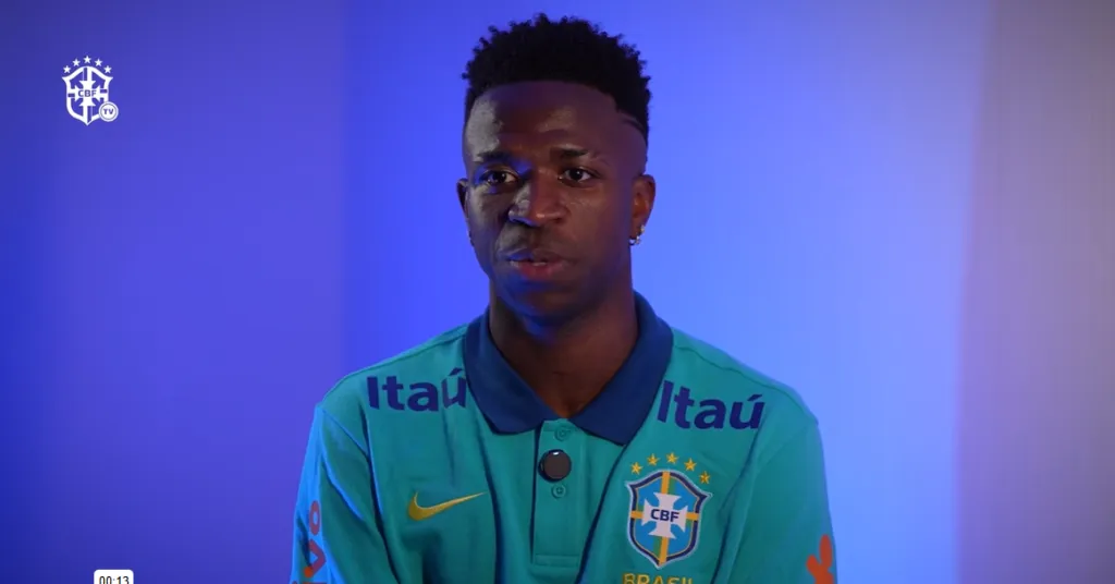 Vinícius Júnior en la entrevista con la CBF.