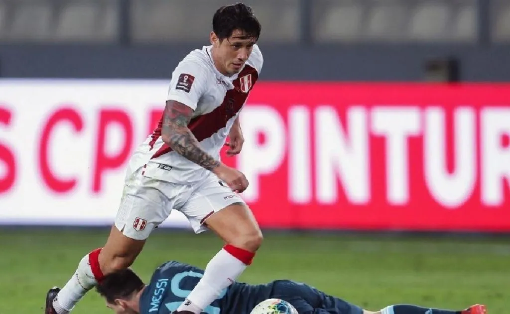 Gianluca Lapadula también es un fijo de la Selección de Perú.