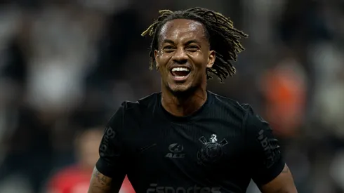 André Carrillo la rompe y tiene nuevo apodo en Corinthians